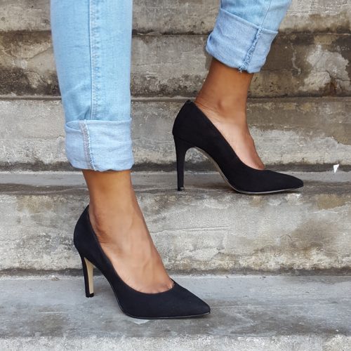 Zwarte nubuck pumps met spitse neus en naaldhakken