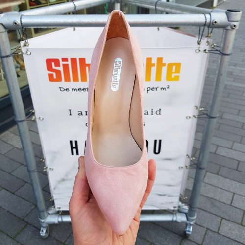 Roze nude echt suede pumps met 9 cm hak | Brenda zaro pumps nude echt suede | Pumps 9cm hak roze nude