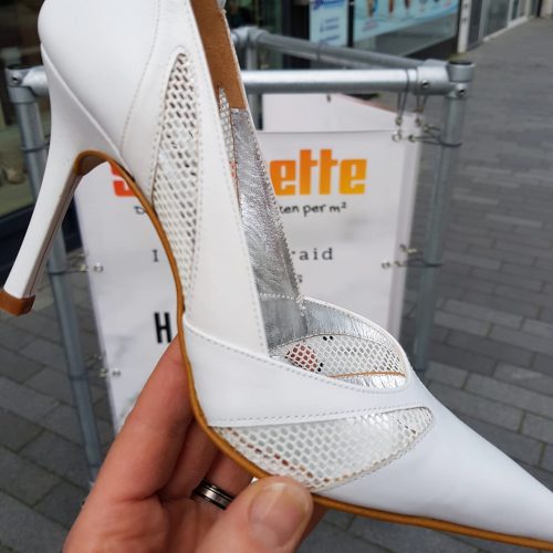 Spitse witte leren pumps met hoge hak | Witte hoge hakken met punt neus.