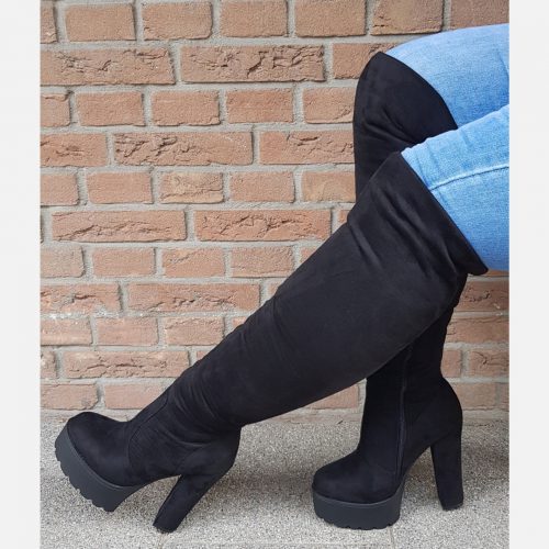 Overknee laarzen met hoge blokhak in zwart | Overknee laarzen met hoge blokhak en profielzool