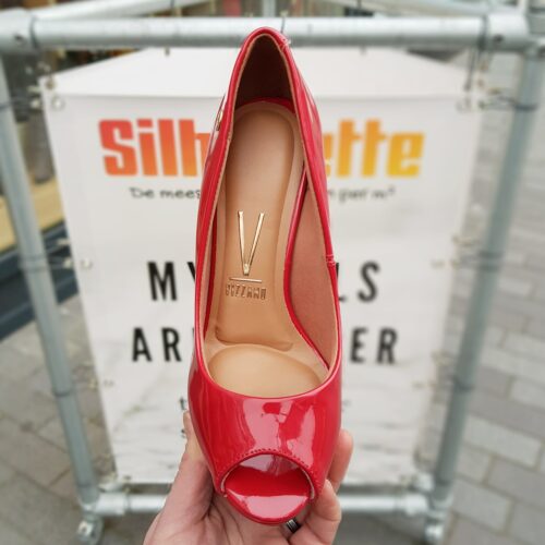 Peeptoe pumps rood lak met plateau | Rode lak pumps met open teen