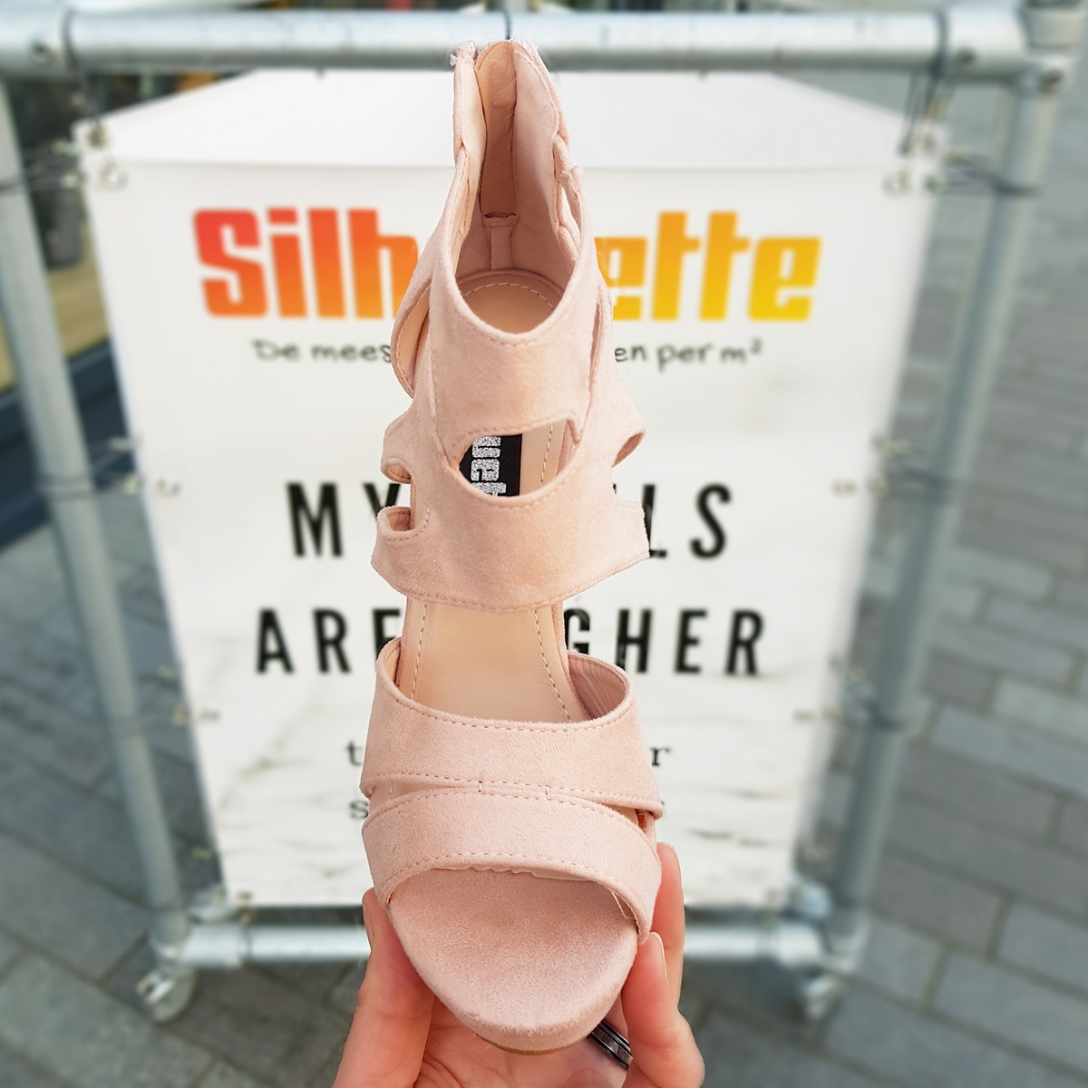 Licht roze sandalen met hak en banden over de voet | Lichtroze hoge hakken
