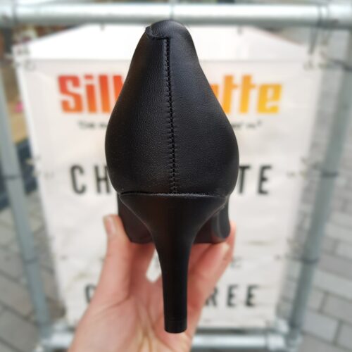 Zwarte pumps met 7 cm hak in zwart vegan leer | Zwarte pumps met lage naaldhak