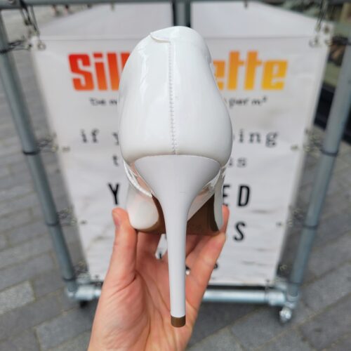 Witte comfortabele lakpumps met naaldhak | Witte lak pump met 9 cm hak