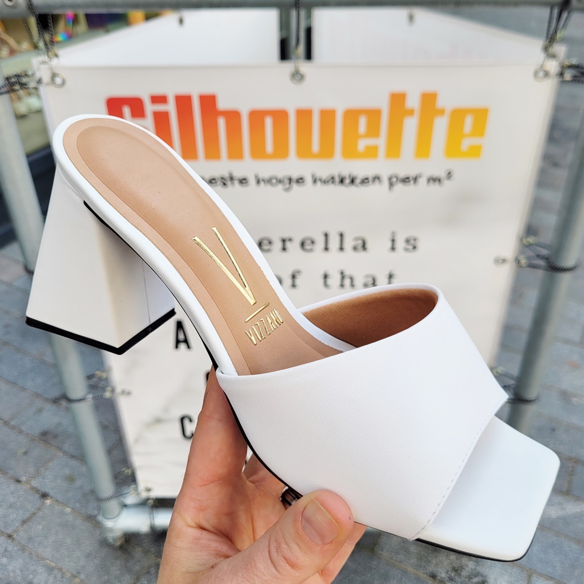Mysterie Bouwen op metaal Witte slippers met brede hak | Slippers in wit