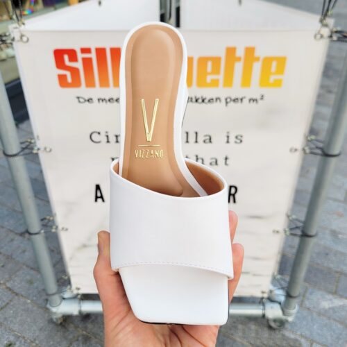 Witte slippers met brede hak | Slippers in wit met trapezium hak