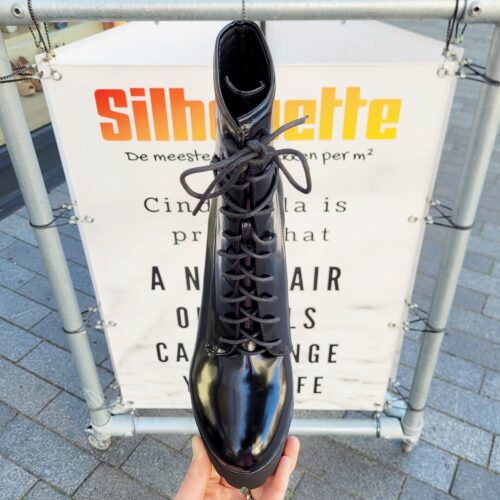 Veterboots met hoge hak in grote maten - Stoere boots met hoge blokhak