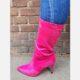 Fuchsia laarzen met naaldhak en spitse neus | Roze kuitlaarzen met hak