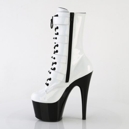 Witte Pleaser hologram boots met gespen en studs | Witte enkellaarzen met zwarte plateau en hak