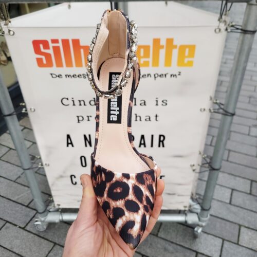 Panterprint pumps met enkelbandje en bling bling | Panterhakken met steentjes