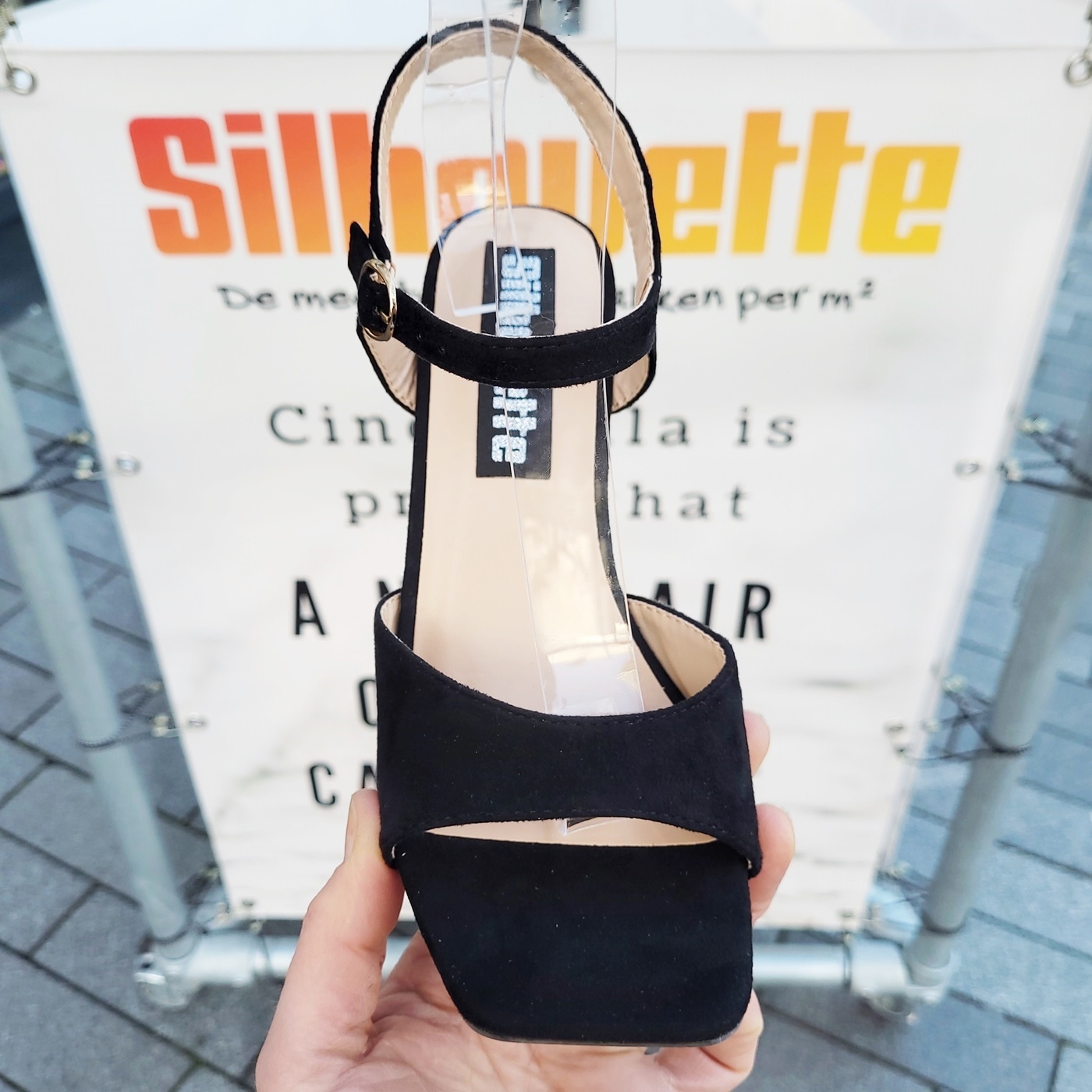 Zwarte sandalen met vierkante neus | Zwarte sandalen met slanke blokhak