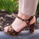 Sandalen met panterprint en lage blokhak | Sandalen met blokhak en luipaardprint