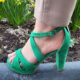 Groene sandalen met kruisbanden | Groene blokhaksandalen met gekruiste banden