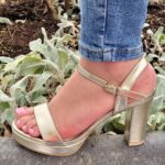 Gouden sandalen met open teen en blokhak | Gouden hakken met open teen en plateau