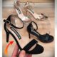 Zwarte suede sandaaltjes in kleine maat met 7 cm naaldhak | Zwarte suede open hakken voor kleine voeten