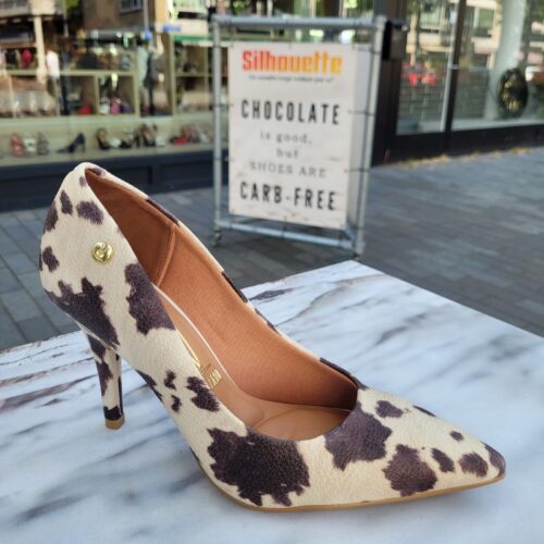 Pumps met koeienprint en naaldhak van Vizzano | Koeienprint pumps met hoge hak