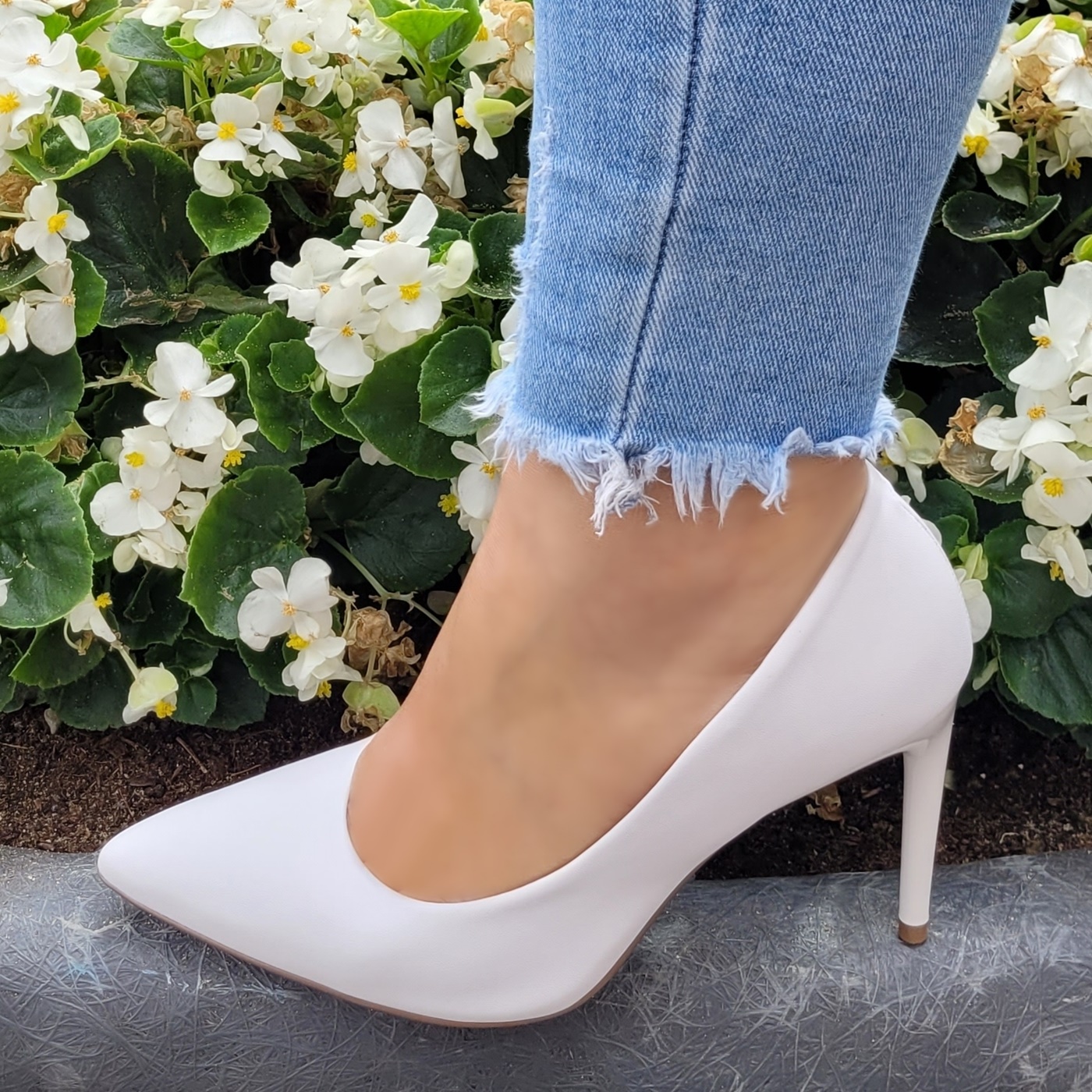 Witte comfortabele pumps met naaldhak Silhouette x Vizzano