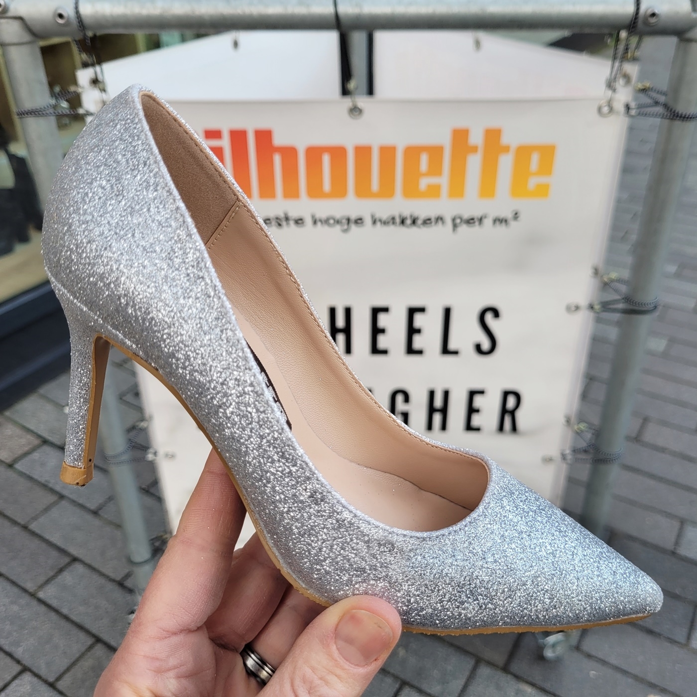 Zilveren glitterpumps in kleine maat | Zilveren glitterhakken voor kleine voeten