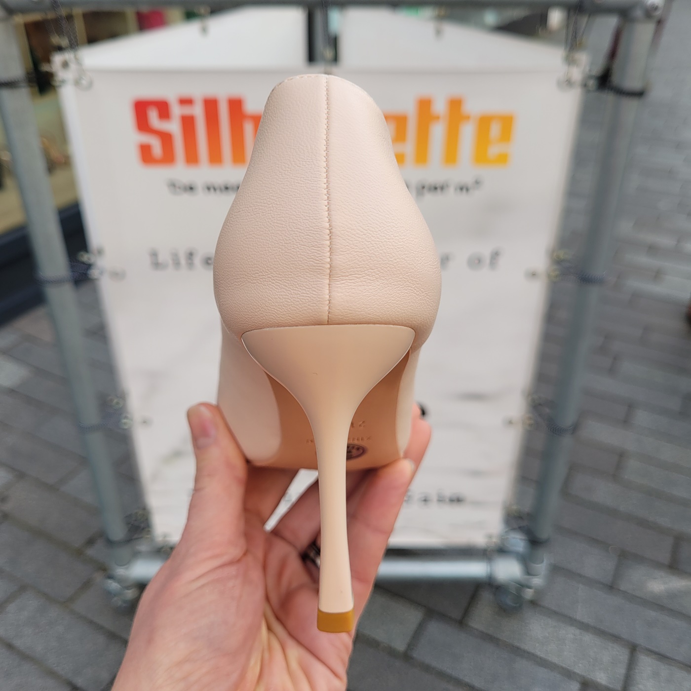 Beige pumps in kleine maat met 9 cm hak | Beige hakken voor kleine voeten