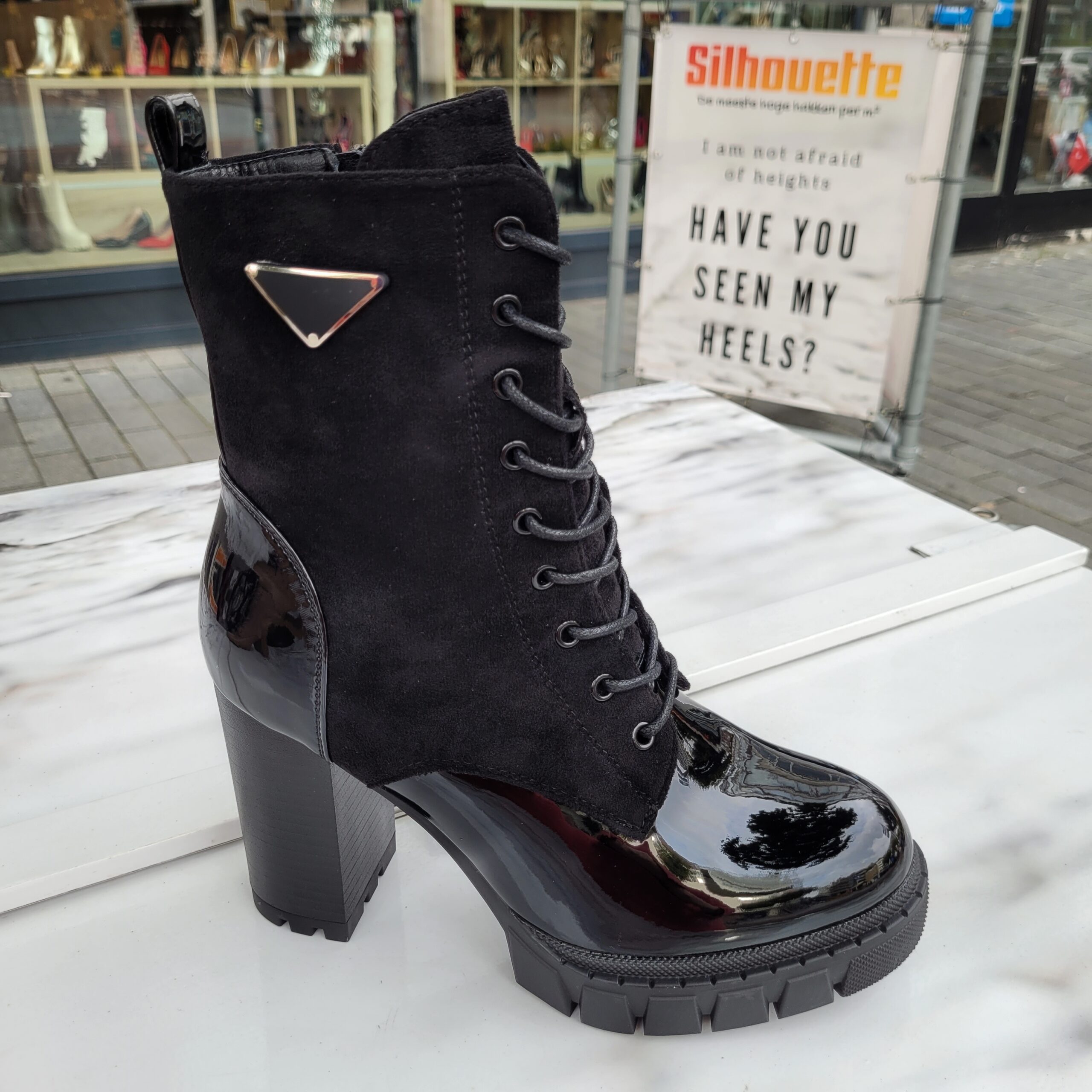 Zwarte veterboots met stevige hak | Zwarte enkellaarzen met veters en blokhak