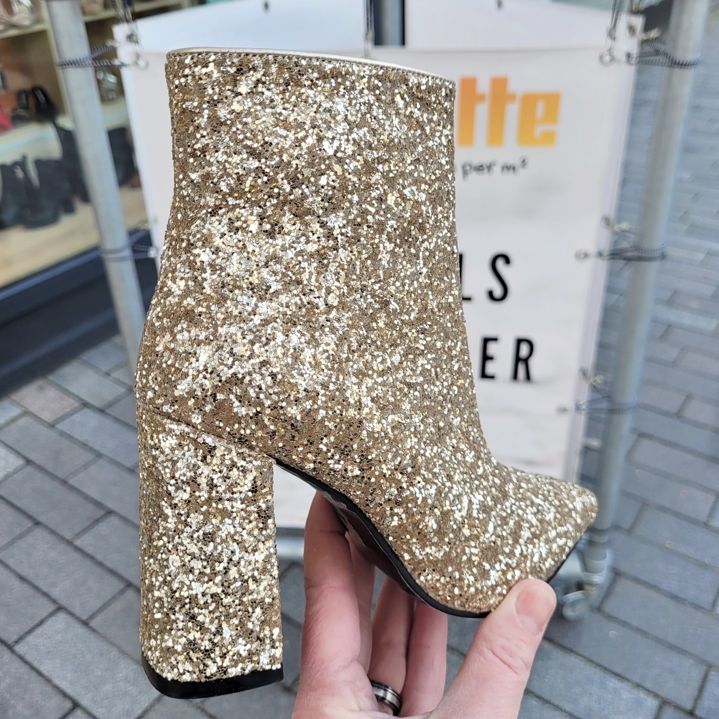 Gouden glitterlaars in kleine maten | Glitterlaarsjes in goud voor kleine voeten